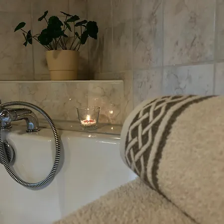 Schoenherr Apartment *